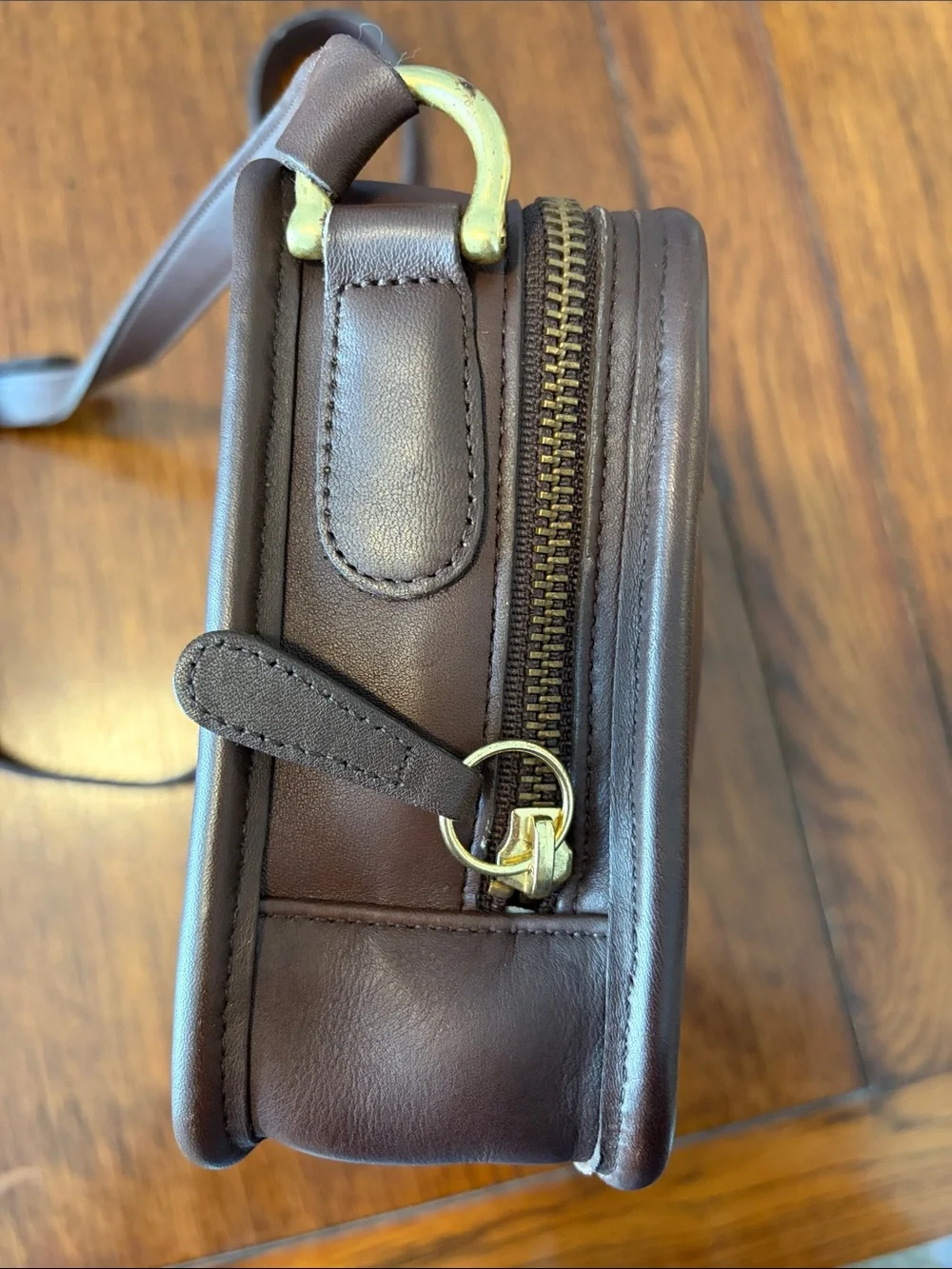 Coach Vintage Multi compartment Dark Brown Leather Crossbody Zip Bag 90s